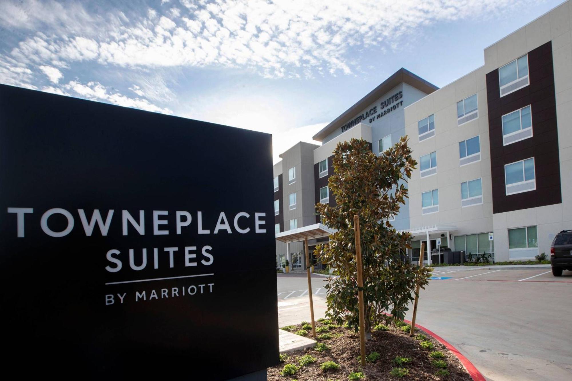 Towneplace Suites By Marriott Конро Экстерьер фото